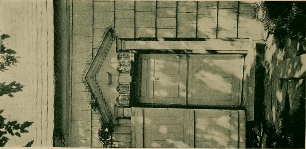 An illustration from An architectural monograph devoted to a comparative study of a group of early American doorways,, 1921, leaf 9