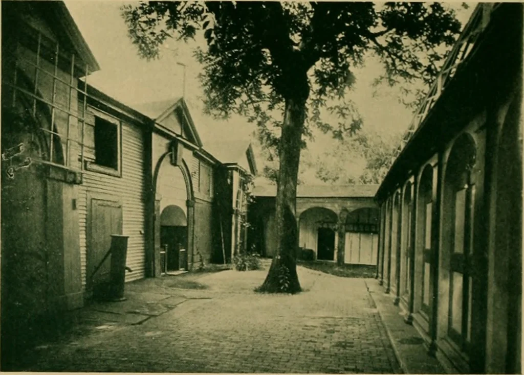 An illustration from An architectural monograph on dependencies of the old fashioned house, 1922, leaf 11