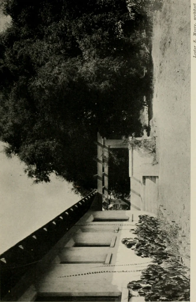 An illustration from Architectural styles for country houses: the characteristics and merits of various types of architecture as set forth by enthusiastic advocates, 1912, leaf 112