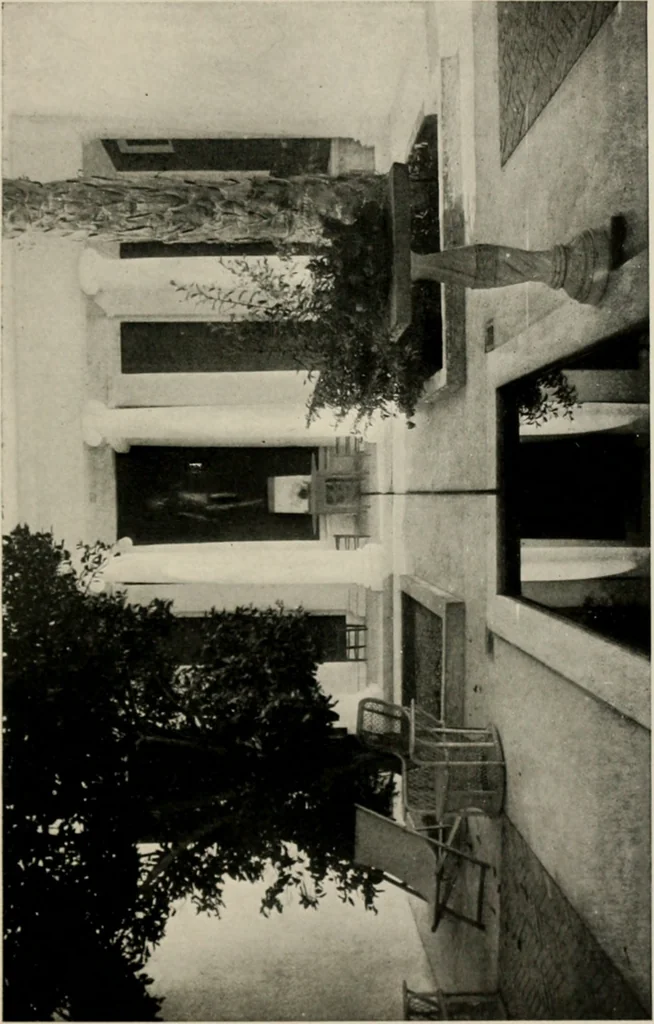 An illustration from Architectural styles for country houses: the characteristics and merits of various types of architecture as set forth by enthusiastic advocates, 1912, leaf 118
