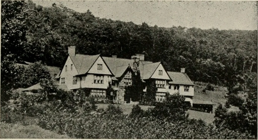 An illustration from Architectural styles for country houses: the characteristics and merits of various types of architecture as set forth by enthusiastic advocates, 1912, leaf 40