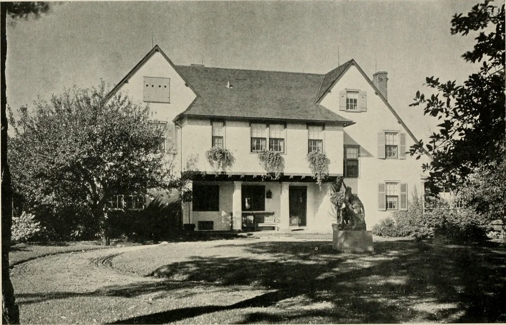 An illustration from Architectural styles for country houses: the characteristics and merits of various types of architecture as set forth by enthusiastic advocates, 1912, leaf 51