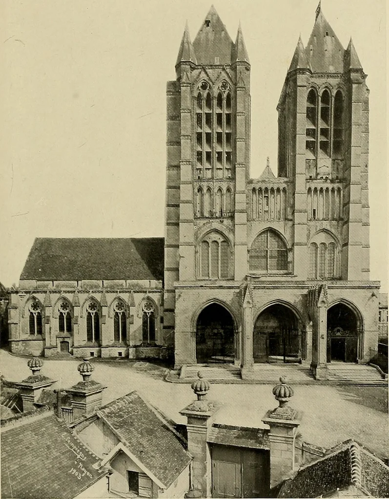 An illustration from Medieval architecture, its origins and development, with lists of monuments and bibliographies, 1909, leaf 462