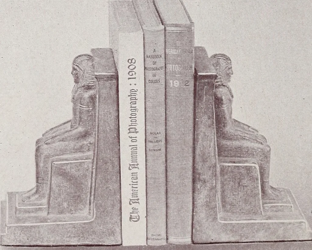 An illustration from Armor bronze : artistic and ideal gifts in book ends, door stops, art objects, table and floor lamps, 1900, leaf 15