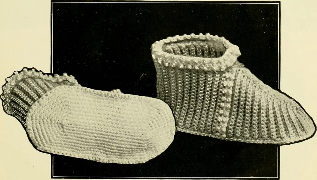 An illustration from Artamo crochet book ... no. 1-, 1916, leaf 18
