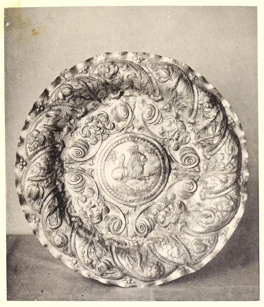 An illustration from Arte religiosa em Portugal, 1914, leaf 409