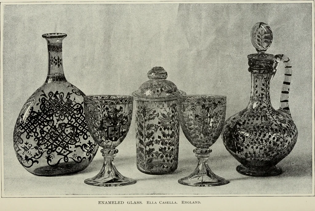 An illustration from Art and handicraft in the Woman's Building of the World's Columbian Exposition, Chicago, 1893, 1894, leaf 119