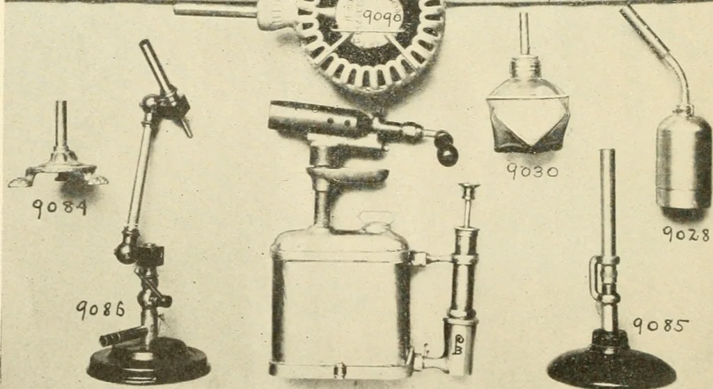 An illustration from Arts and crafts in metal : catalogue number 10 of tools and material., 1909, leaf 15