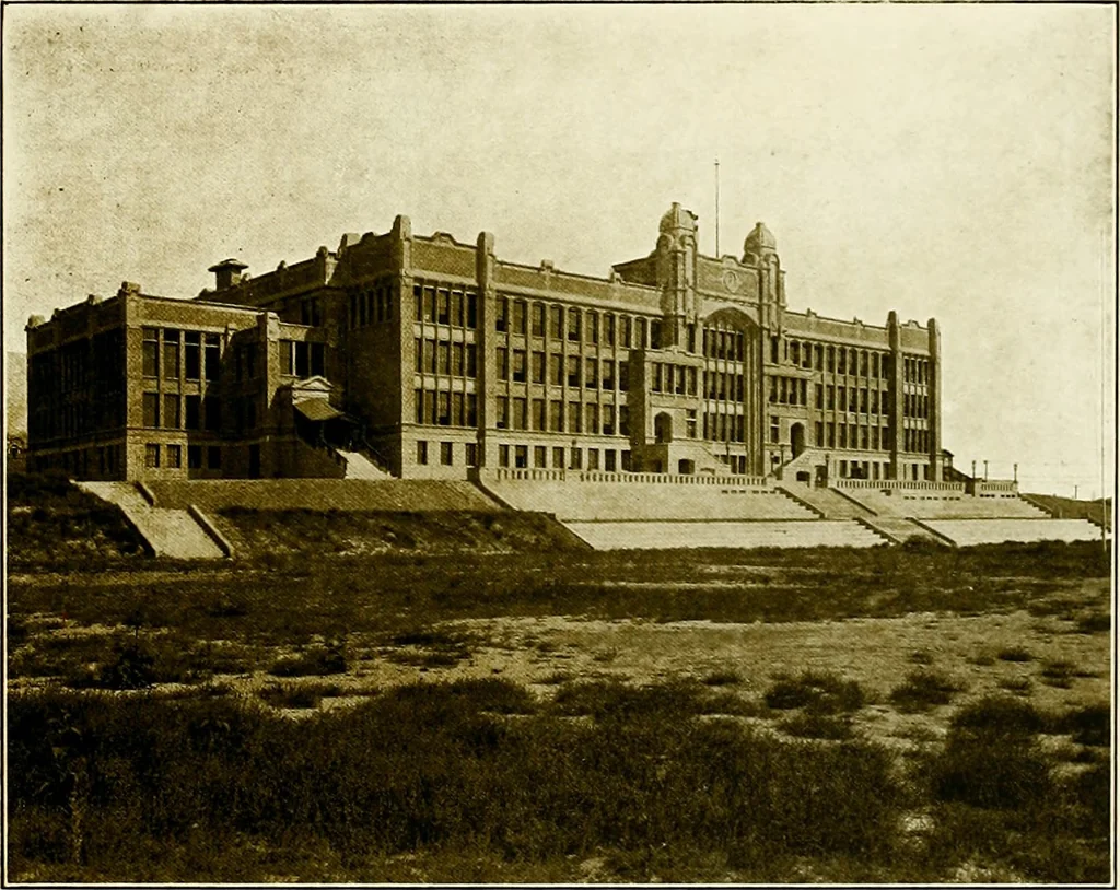 An illustration from A souvenir booklet containing many beautiful and interesting views of Salt Lake City and vicinity, 1915, leaf 18