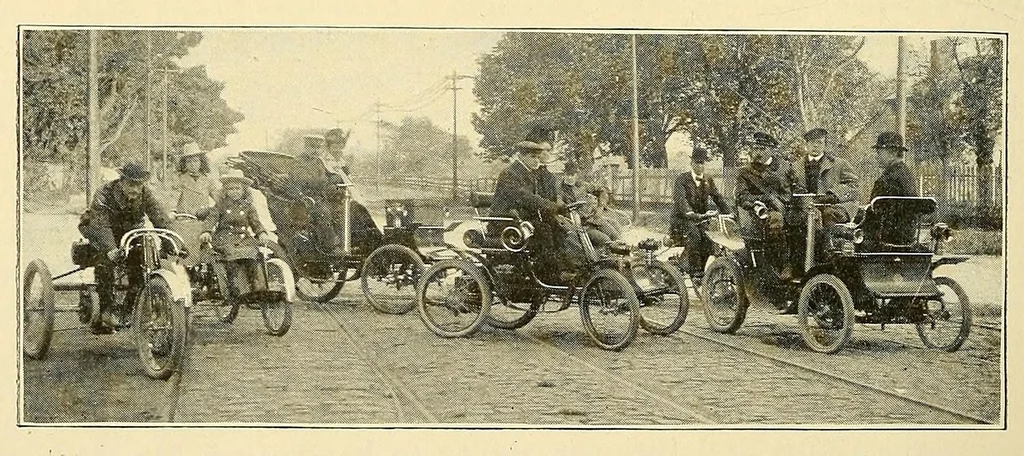 An illustration from The Automobile magazine, 1899, leaf 790