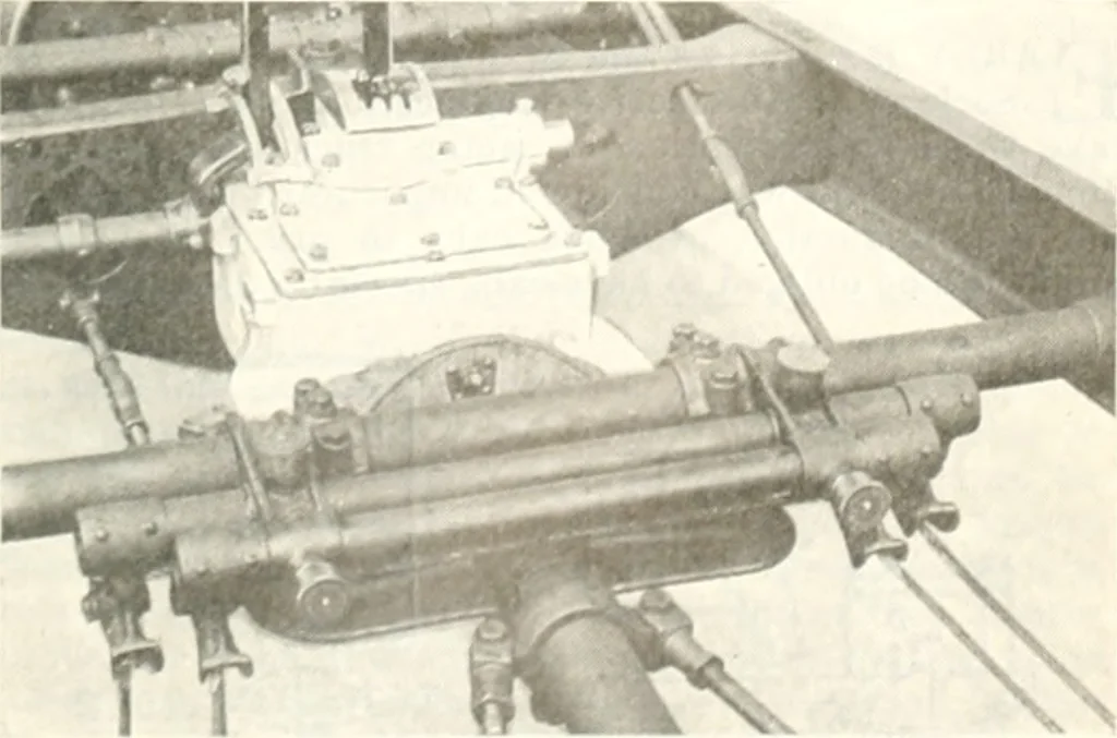 An illustration from Automotive industries, 1899, leaf 1046