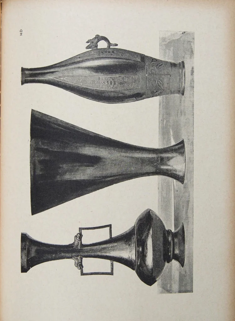 An illustration from Le Japon artistique : documents d'art et d'industrie. Vol 1, 1891, leaf 288