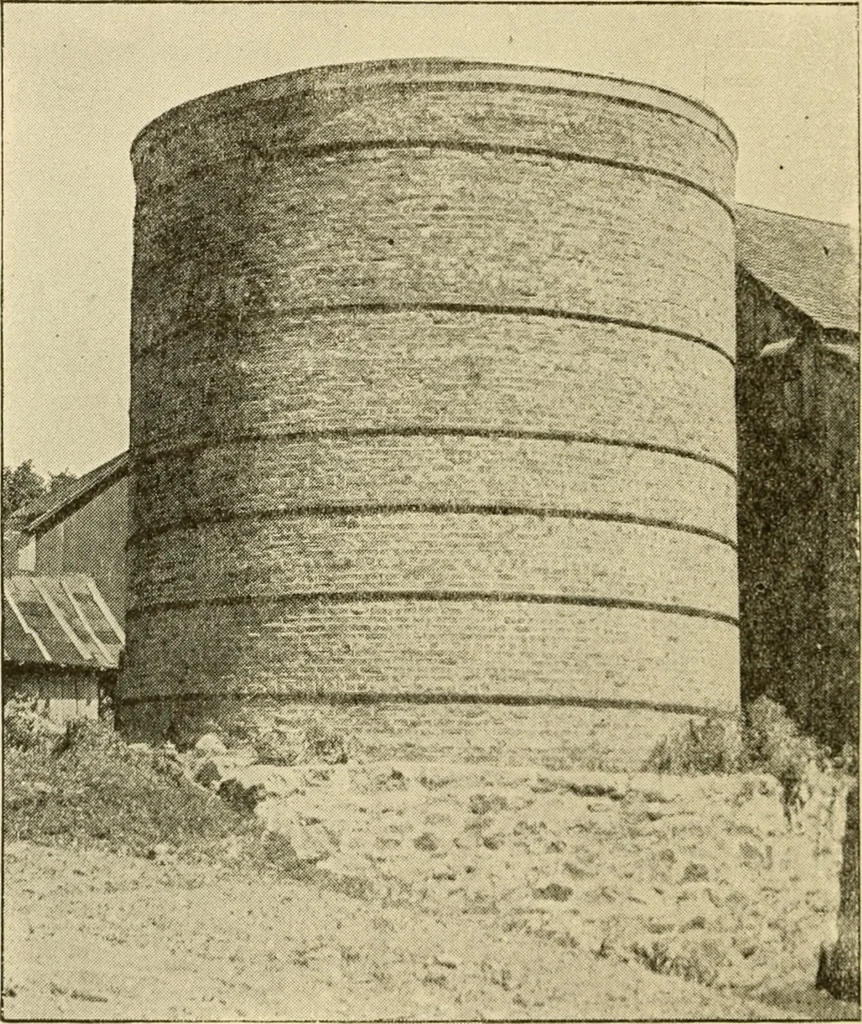 An illustration from Barn plans and outbuildings, 1914, leaf 353