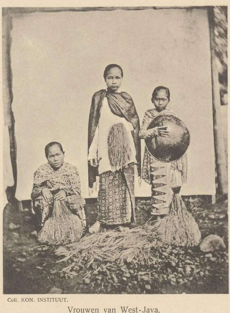An illustration from De batik-kunst in Nederlandsch-Indië en haar geschiedenis, 1914, leaf 23