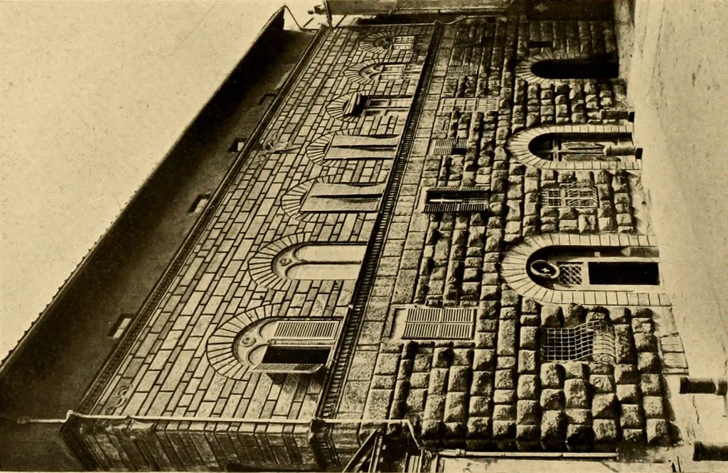An illustration from Baukunst und dekorative plastik der frührenaissance in Italien, 1920, leaf 107
