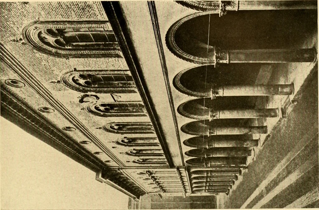 An illustration from Baukunst und dekorative plastik der frührenaissance in Italien, 1920, leaf 124