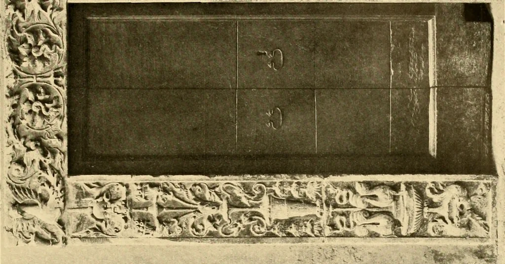 An illustration from Baukunst und dekorative plastik der frührenaissance in Italien, 1920, leaf 210