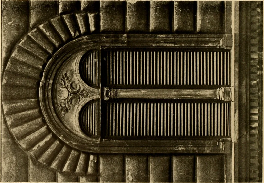An illustration from Baukunst und dekorative plastik der frührenaissance in Italien, 1920, leaf 225