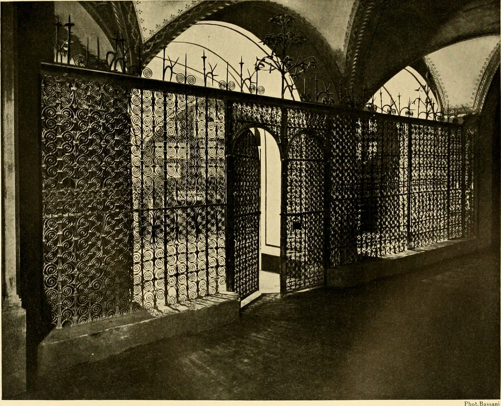 An illustration from Baukunst und dekorative plastik der frührenaissance in Italien, 1920, leaf 318
