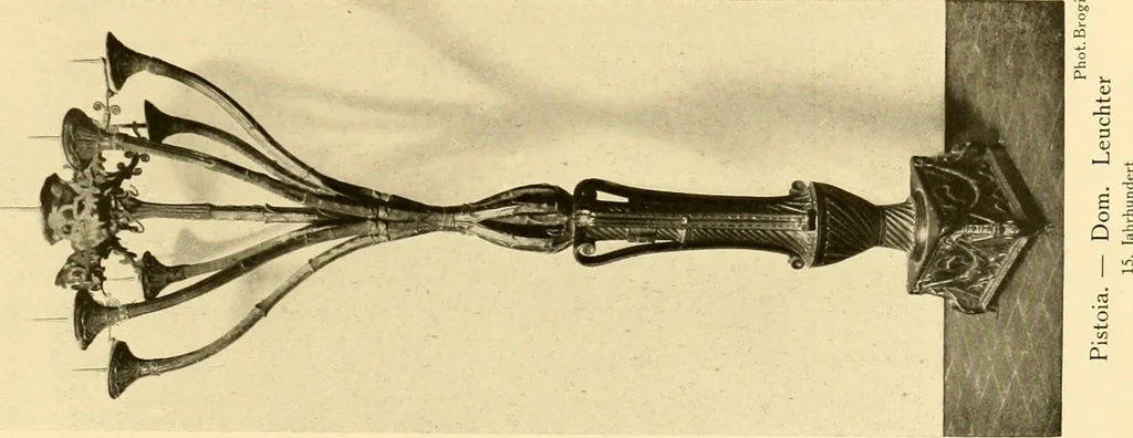 An illustration from Baukunst und dekorative plastik der frührenaissance in Italien, 1920, leaf 320
