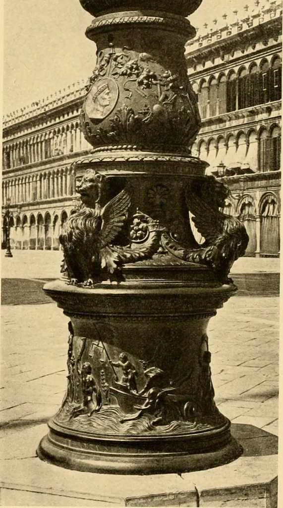 An illustration from Baukunst und dekorative plastik der frührenaissance in Italien, 1920, leaf 321