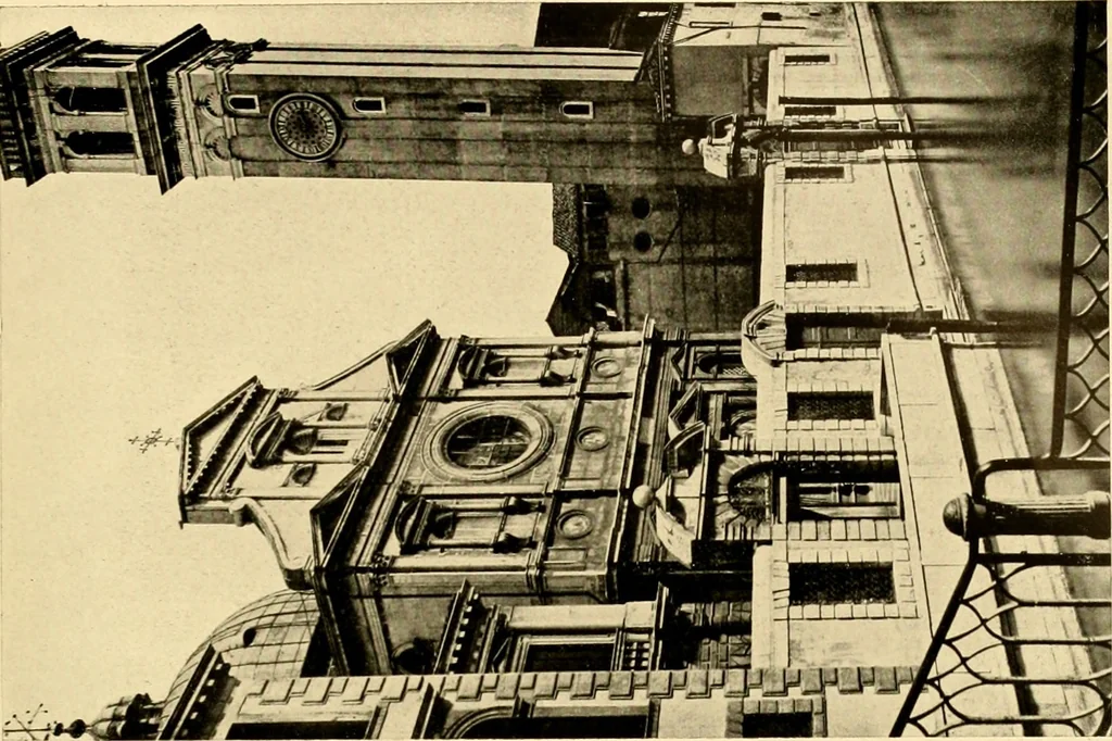 An illustration from Baukunst und dekorative plastik der frührenaissance in Italien, 1920, leaf 74