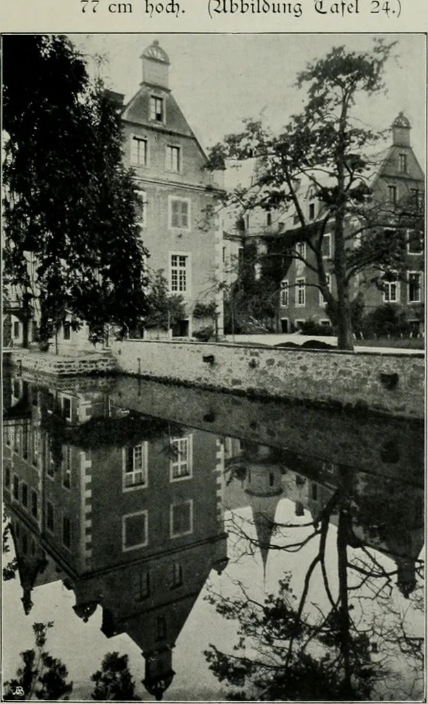 An illustration from Bau- und Kunstdenkmäler von Westfalen. Im Auftrage des Provinzial-Verbandes der Provinz Westfalen, 1897, leaf 154