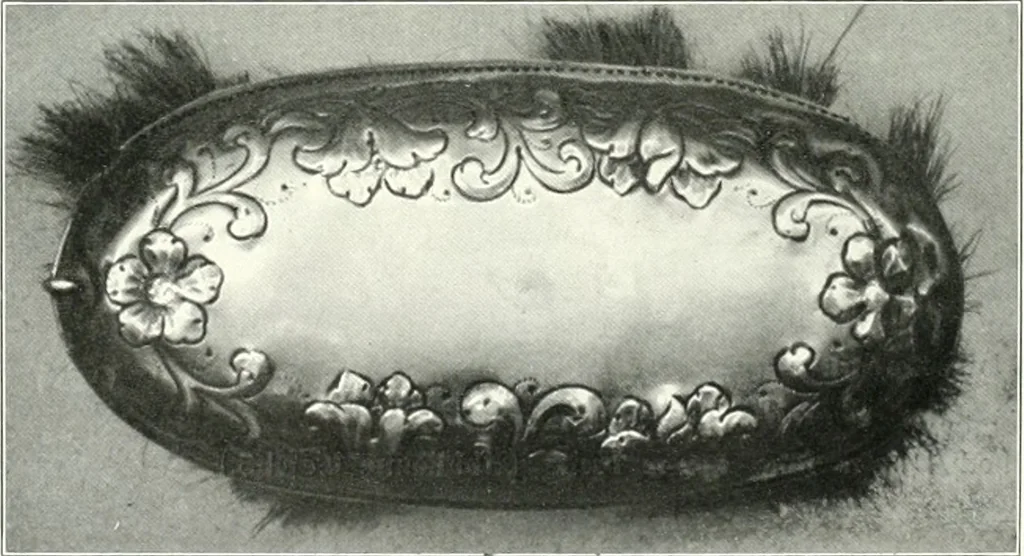 An illustration from Bau- und Kunstdenkmäler von Westfalen. Im Auftrage des Provinzial-Verbandes der Provinz Westfalen, 1897, leaf 37
