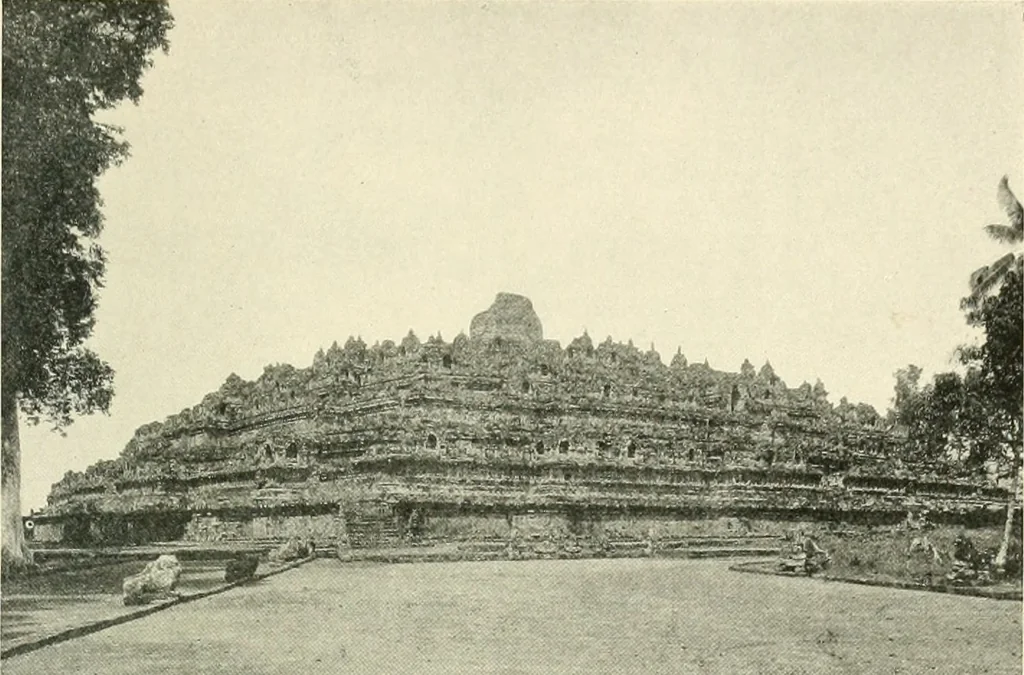An illustration from The beginnings of Buddhist art, and other essays in Indian and Central-Asian archæology, 1917, leaf 412