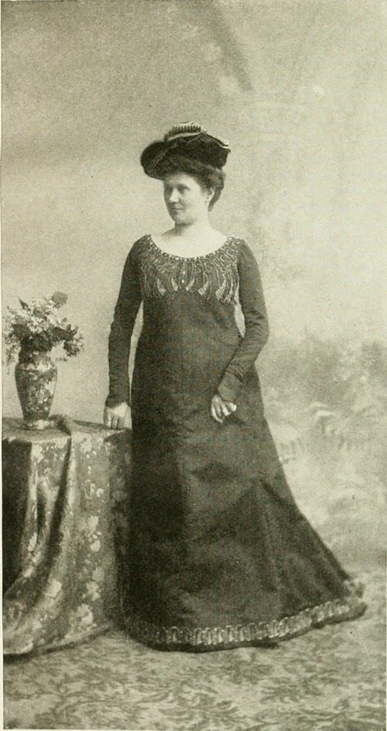 An illustration from Bekleidungskunst und Mode, 1918, leaf 188
