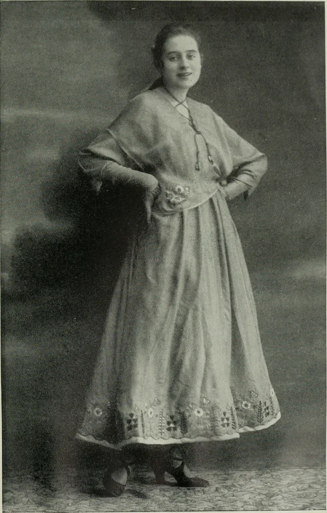 An illustration from Bekleidungskunst und Mode, 1918, leaf 200