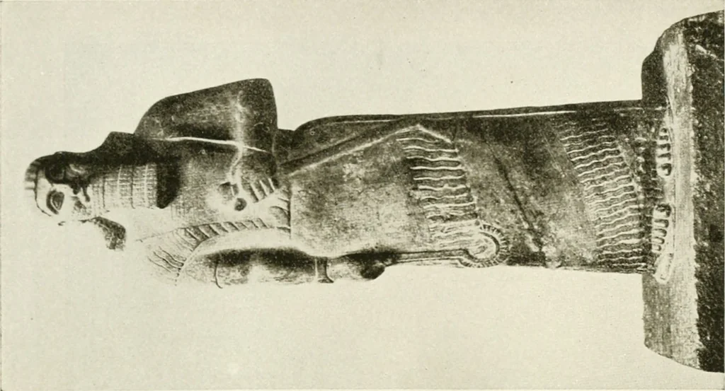 An illustration from Bekleidungskunst und Mode, 1918, leaf 45