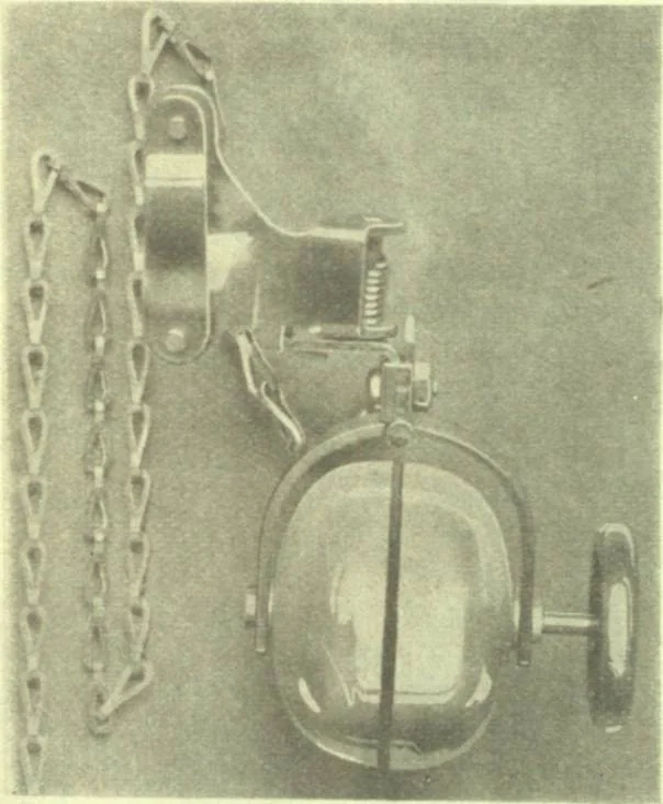 An illustration from Bicycle accessories and repair supplies : bicycles, motorcycle accessories, motor accessories : [catalogue, 1918, leaf 17