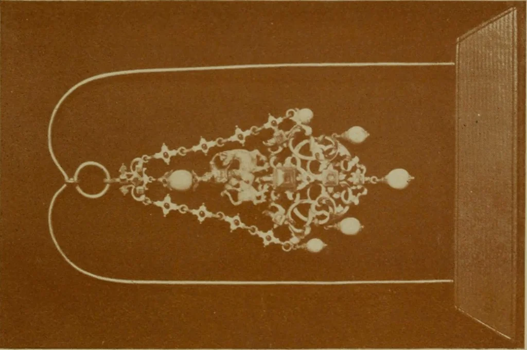 An illustration from A catalogue of minor art [electronic resource] : collection formed by C. & E. Canessa, 1917, leaf 114
