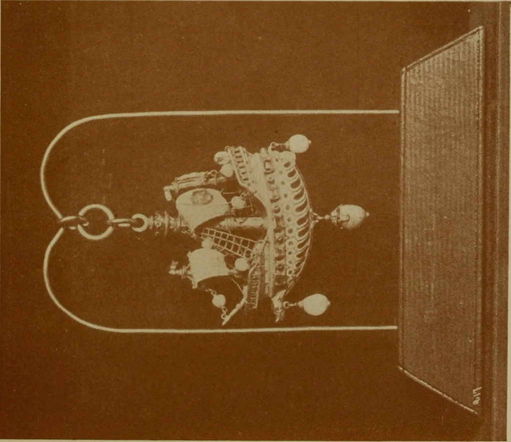 An illustration from A catalogue of minor art [electronic resource] : collection formed by C. & E. Canessa, 1917, leaf 120