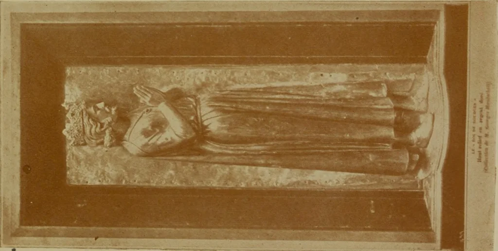 An illustration from A catalogue of minor art [electronic resource] : collection formed by C. & E. Canessa, 1917, leaf 36