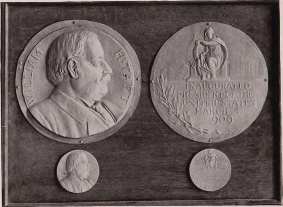 An illustration from Catalogue of the international exhibition of contemporary medals. March, 1910 [electronic resource], 1911, leaf 383
