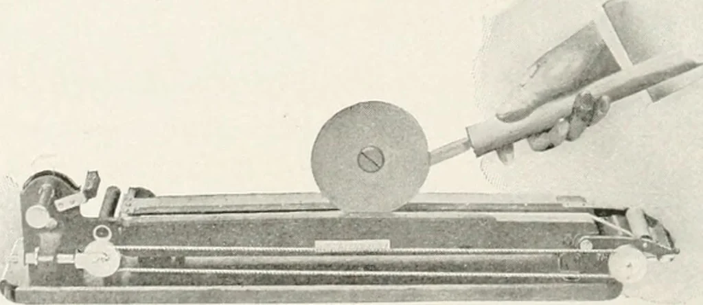 An illustration from Bookbinding and its auxiliary branches, 1914, leaf 261