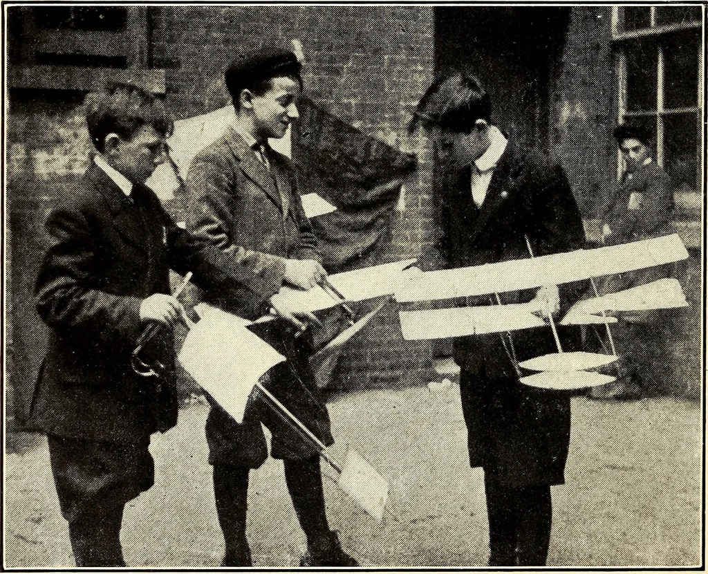 An illustration from The boys' book of model aeroplanes : how to build and fly them : with the story of the evolution of the flying machine, 1912, leaf 35