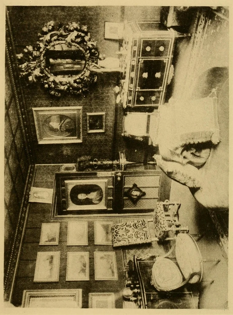 An illustration from "Bric à brac", or, Some photoprints illustrating art objects at Gower Lodge, Windsor, 1888, leaf 41