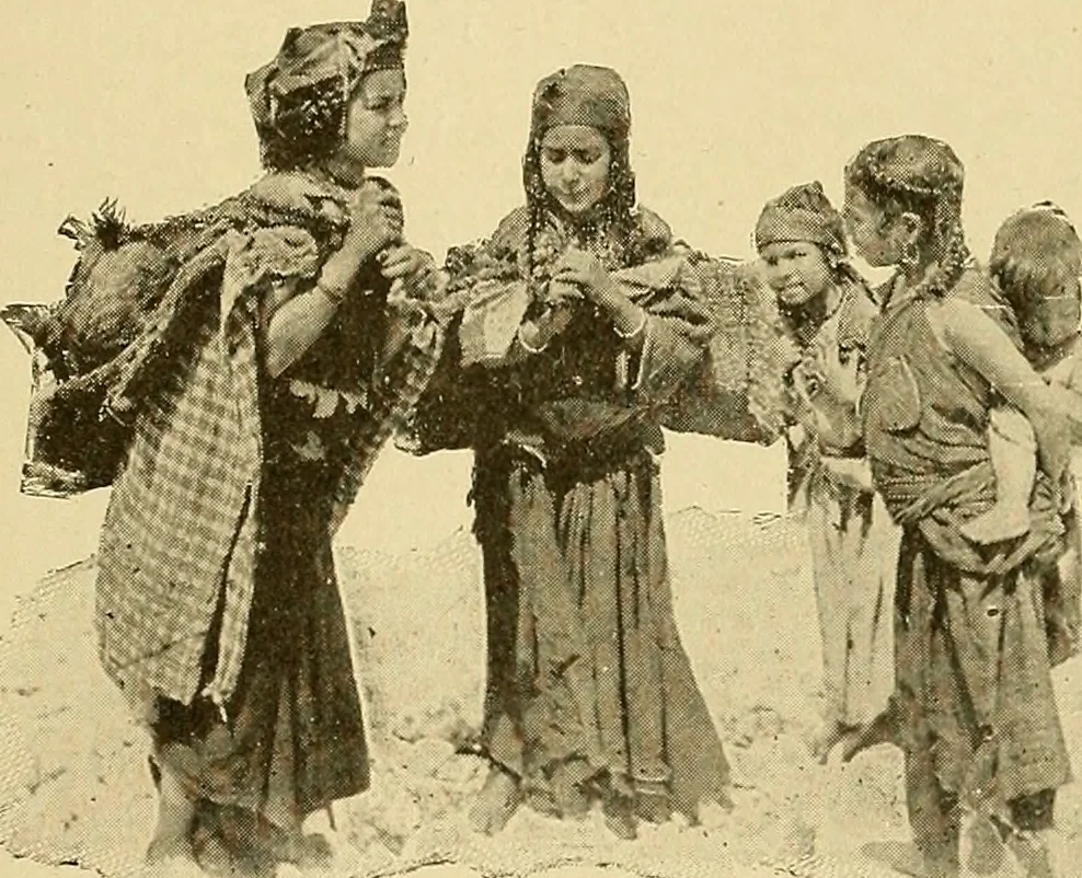 An illustration from The bright side of humanity; glimpses of life in every land, 1900, leaf 482
