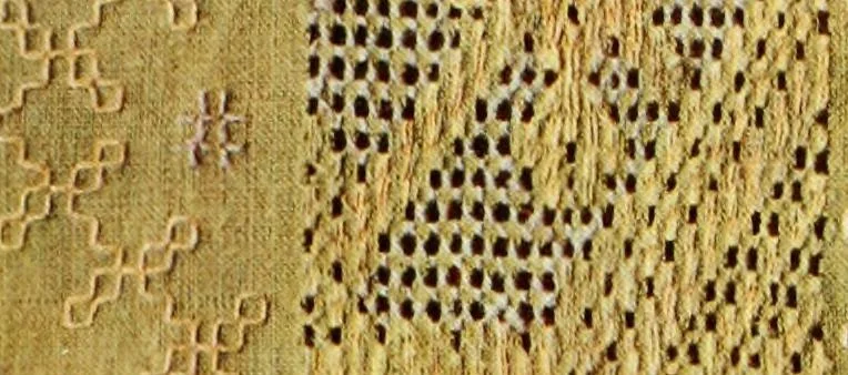 An illustration from Broderies des paysannes de Smolensk; Exécutées sous la direction de la Princesse Marie Ténichev, 1900, leaf 40