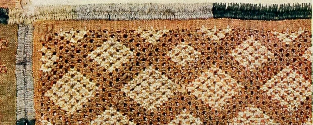 An illustration from Broderies des paysannes de Smolensk; Exécutées sous la direction de la Princesse Marie Ténichev, 1900, leaf 78