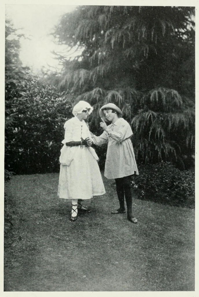 An illustration from Twenty-five new figure and character dances, 1927, leaf 87