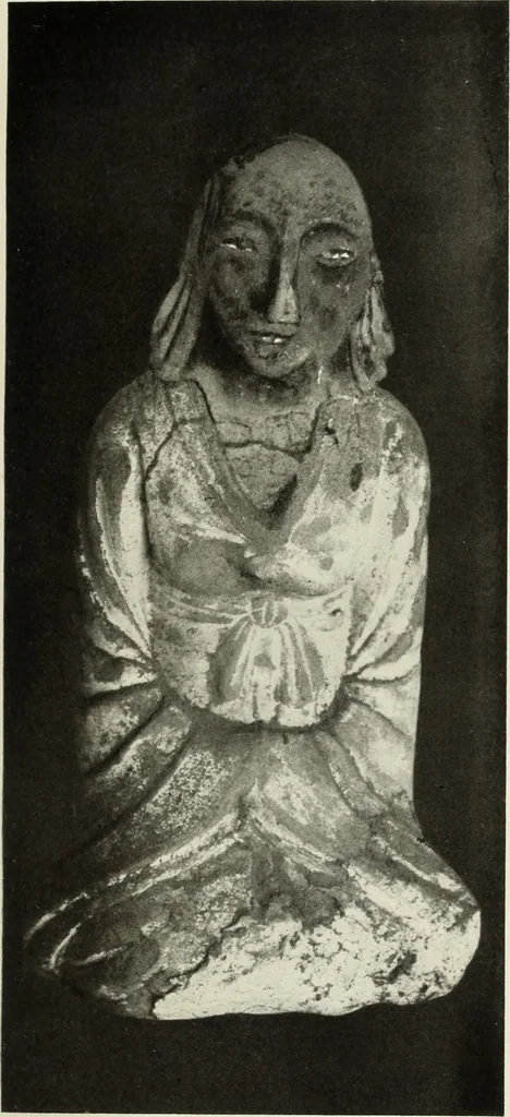 An illustration from Buddhistische plastik in Japan bis in den beginn des 8. jahrhunderts n. Chr, 1919, leaf 216