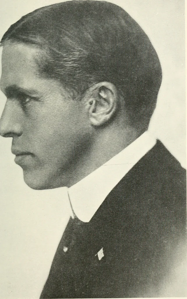 An illustration from Building the emergency fleet; a historical narrative of the problems and achievements of the United States shipping board emergency fleet corporation, 1920, leaf 18