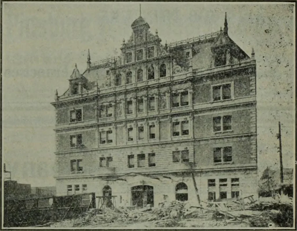 An illustration from Building & engineering news, 1914, leaf 552