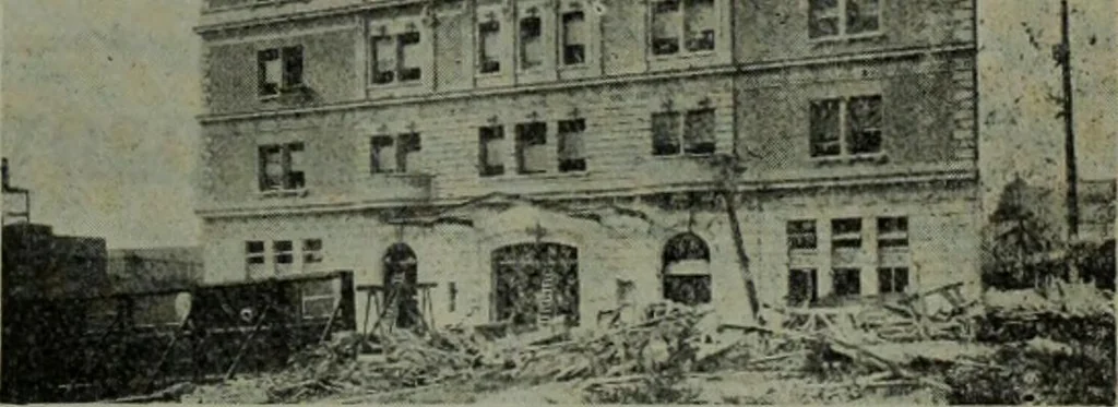 An illustration from Building & engineering news, 1914, leaf 718