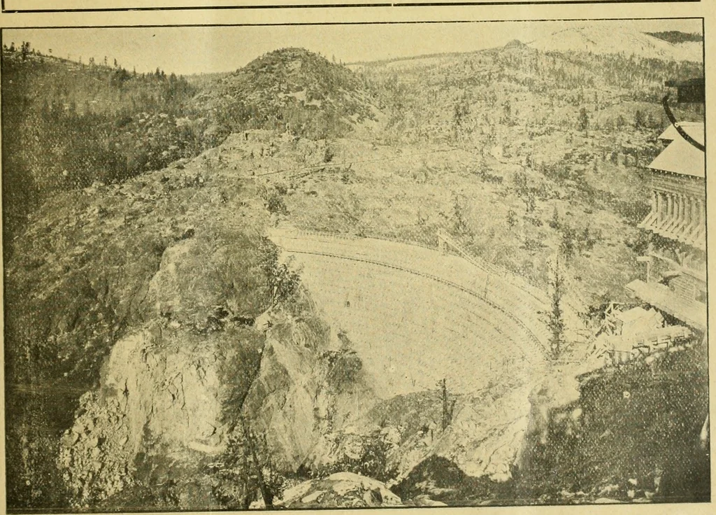 An illustration from Building & engineering news, 1914, leaf 120