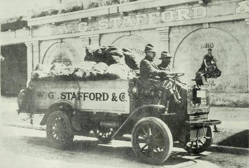 An illustration from Building & engineering news, 1914, leaf 689